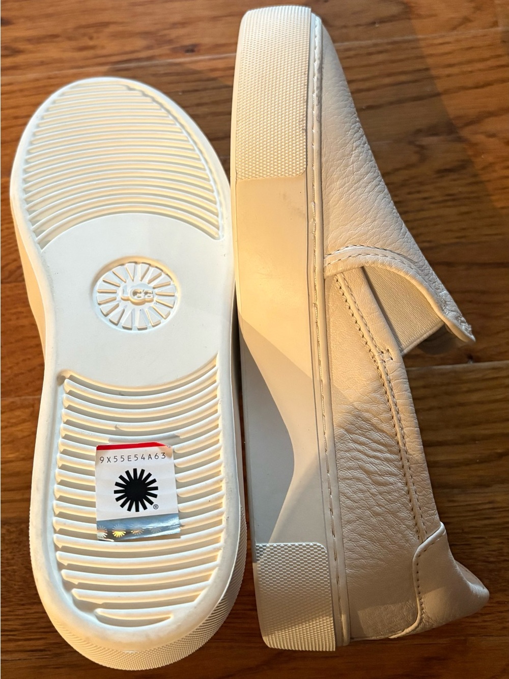 UGG “Jass” Leather Slipon Sneakers, Size 6.5, White, NWOT - Picture 6 of 7